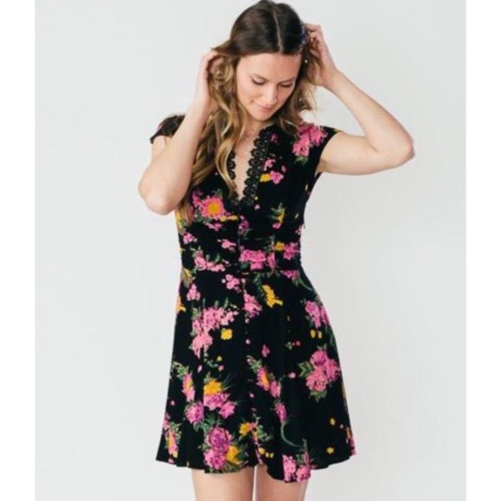 FREE PEOPLE Alora Black Floral Print Mini Dress sz 4 Women's Minidress - Picture 2 of 16